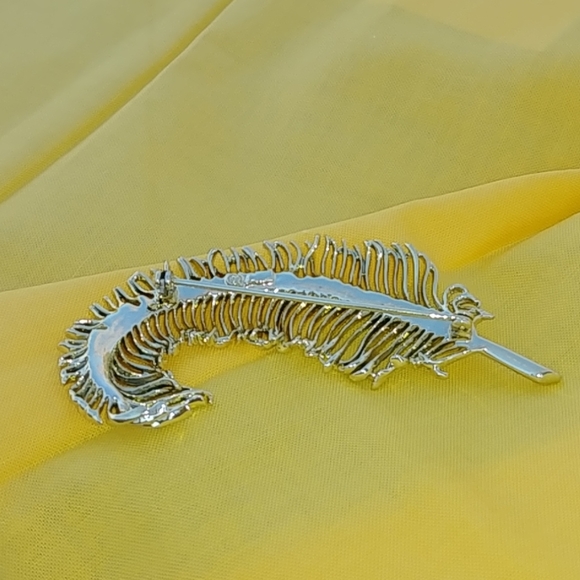 Vintage Feather Brooch - Picture 3 of 7
